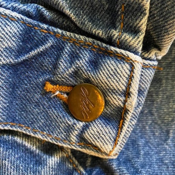 Vintage “Chic” brand long sleeve denim jacket - Picture 9 of 12